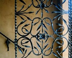 Toscana Mare Villa Front Door Entrance Gate