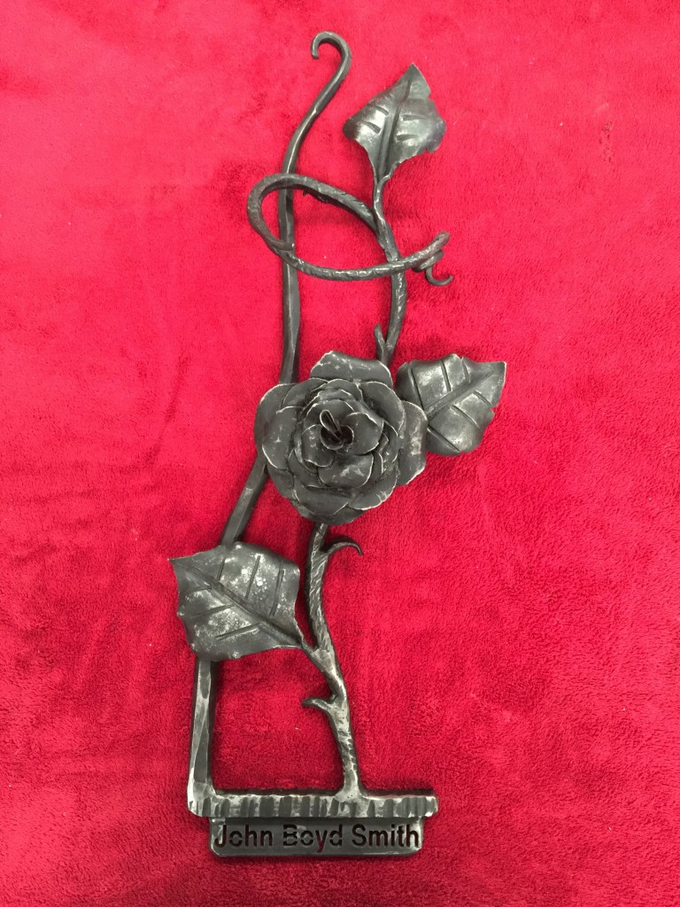 wrought-iron-rose-floral-wall-hanging